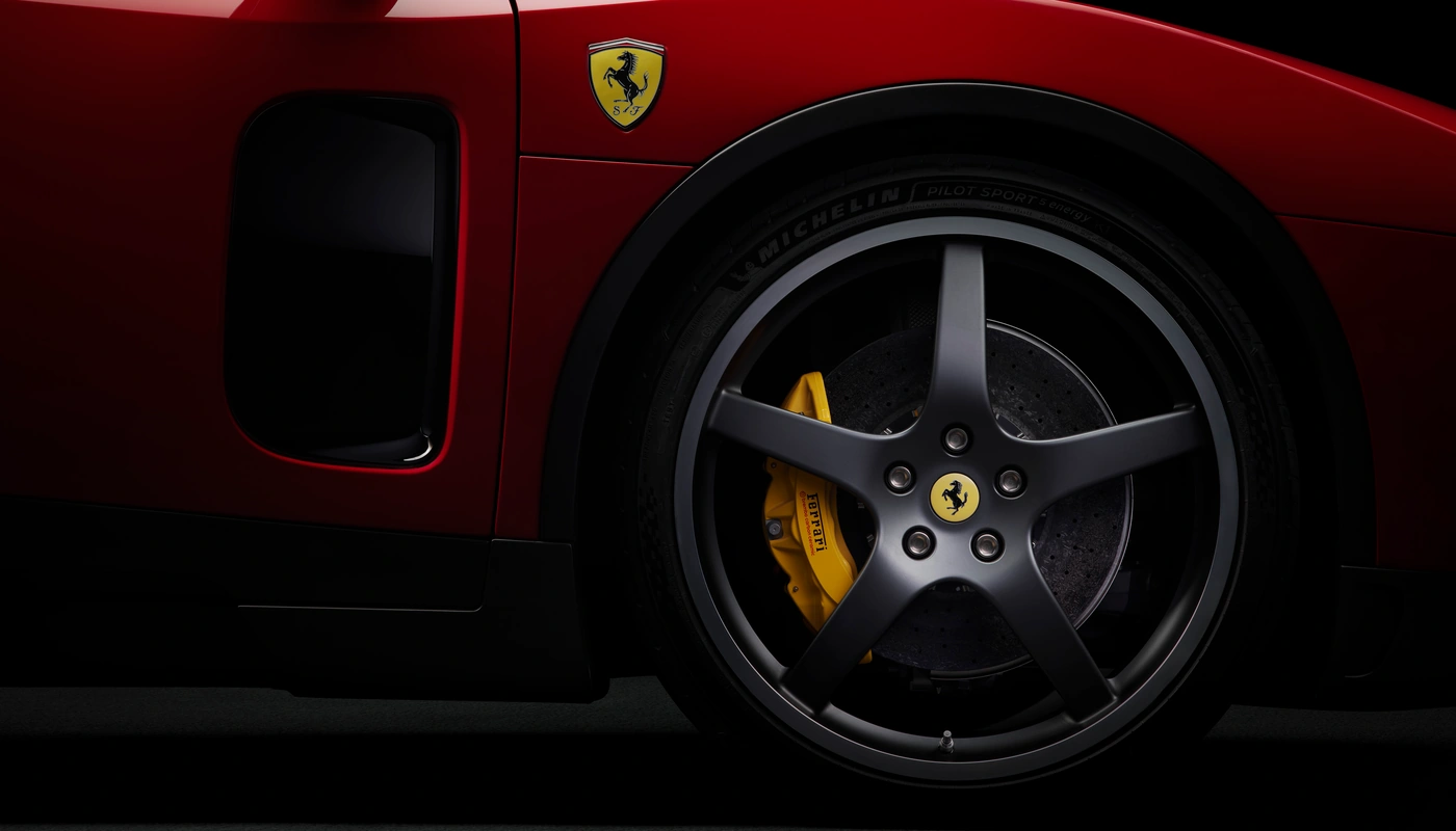Ferrari Luce - Exterior Detalle