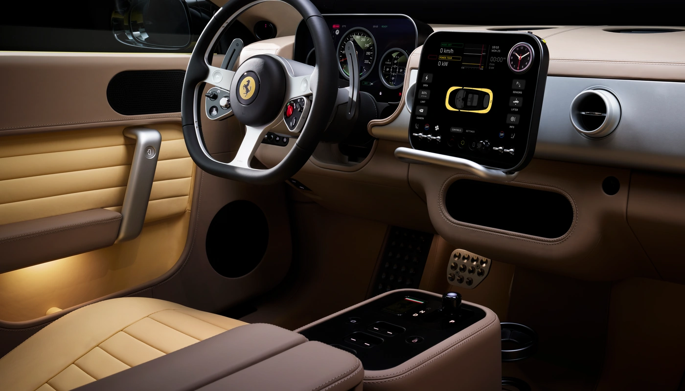 Ferrari Luce - Interior Pantalla Central Interior Detalle
