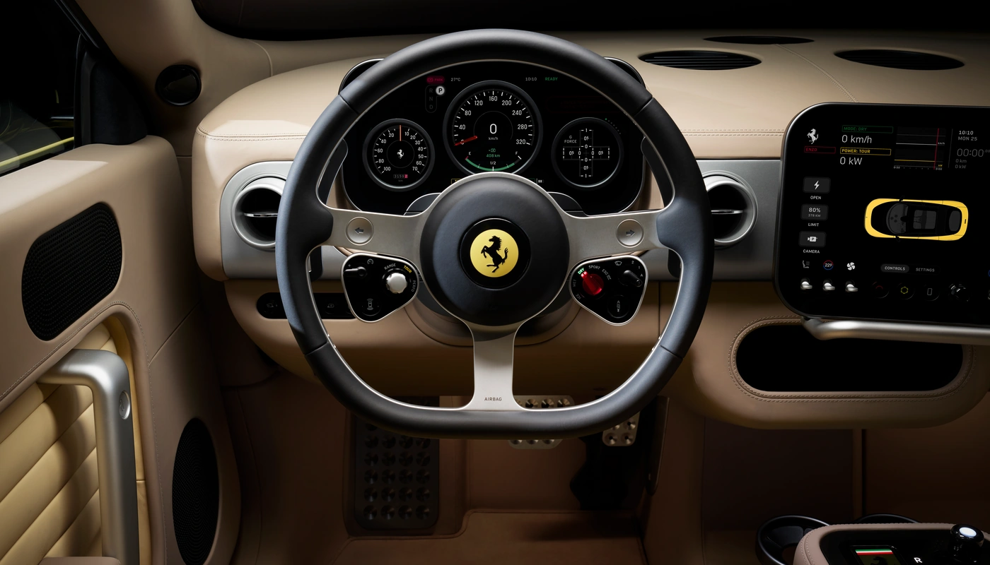 Ferrari Luce - Interior Volante