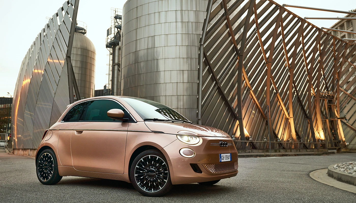 Fiat 500e - Contexto Entorno Real Contexto Aparcado Exterior Lateral Derecha