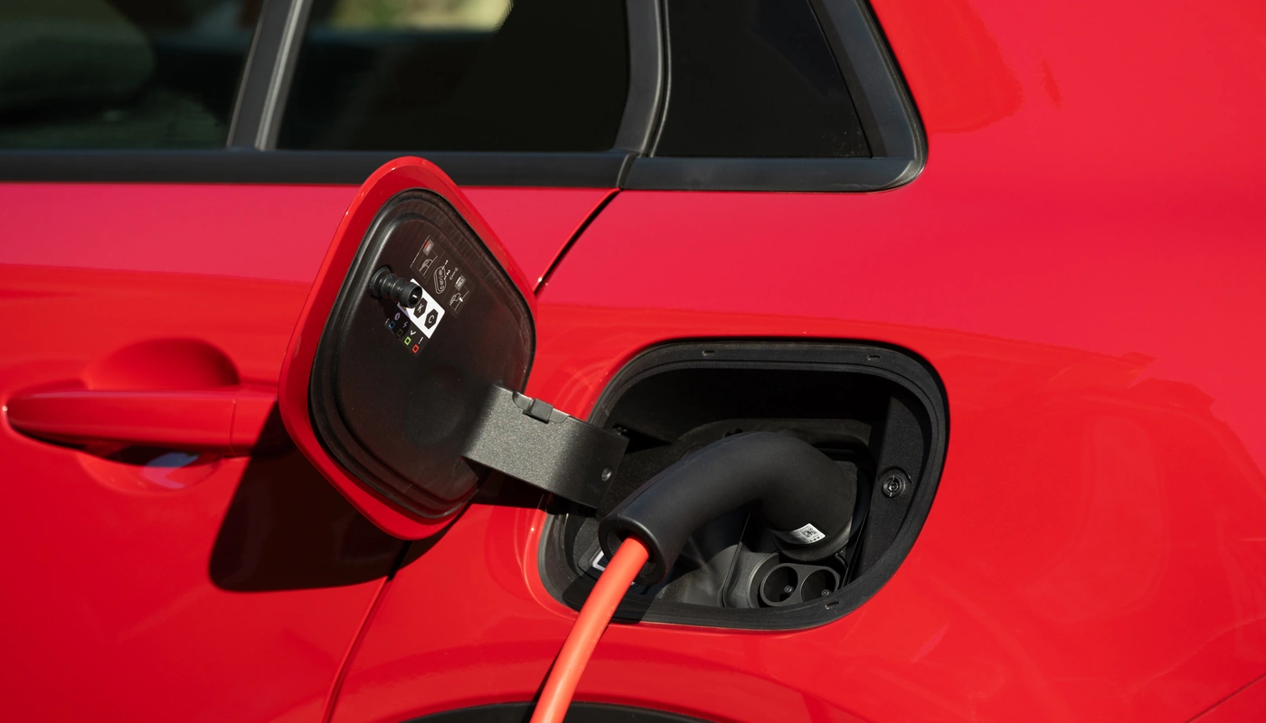 Fiat 600e - Carga Puerto Y Cable