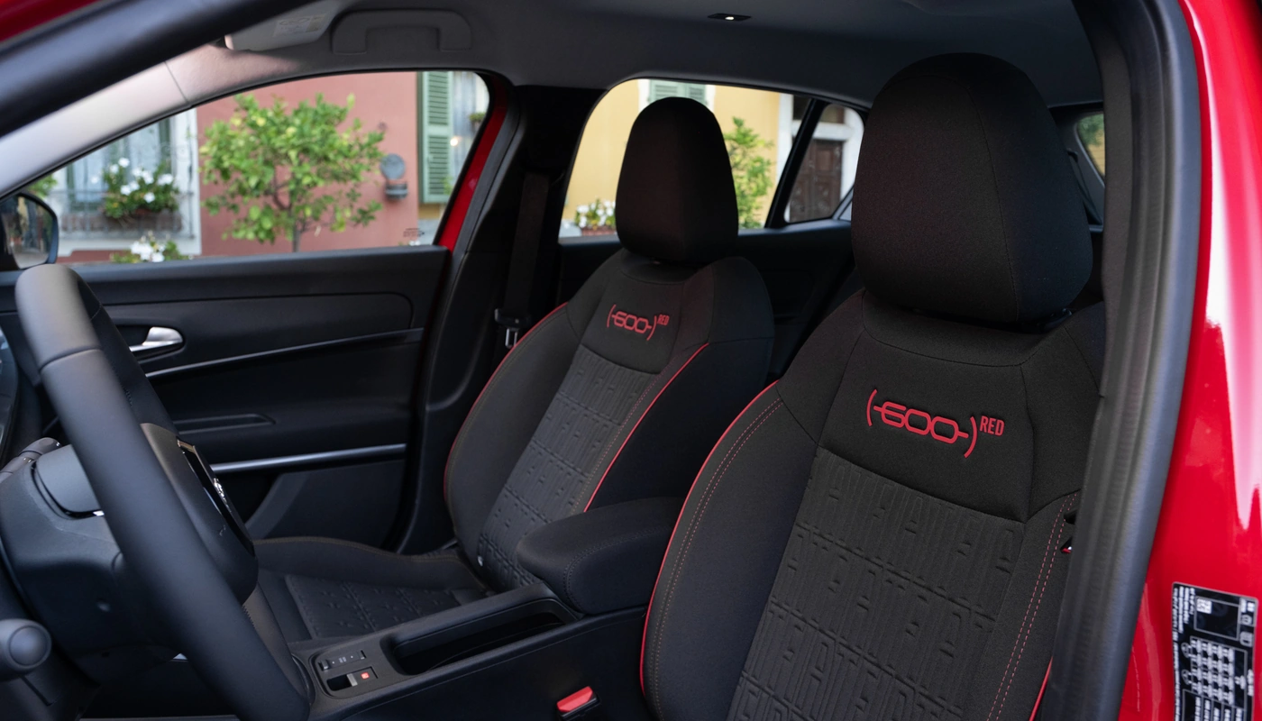 Fiat 600e - Interior Asientos Delanteros