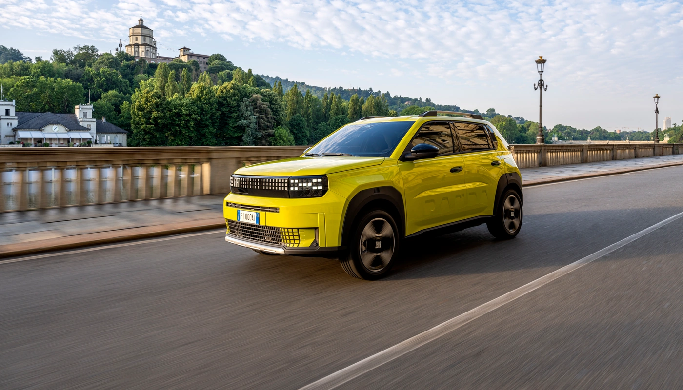 Fiat Grande Panda - Contexto Entorno Real Contexto Conduciendo Exterior Frontal Izquierda