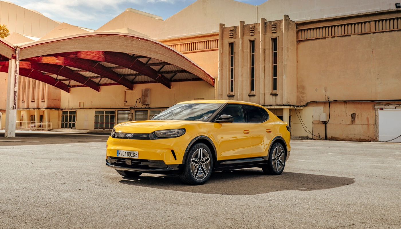 Ford Capri - Contexto Entorno Real Contexto Aparcado Exterior Frontal Izquierda