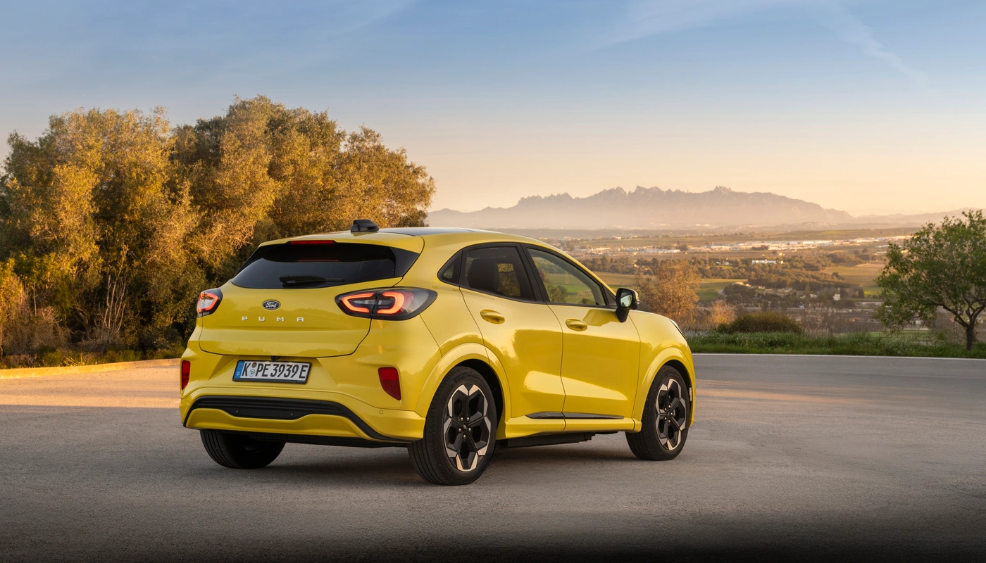 Ford Puma Gen E - Contexto Entorno Real Contexto Aparcado Exterior Trasera Izquierda