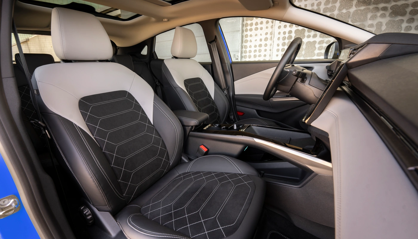 Ford Puma Gen E - Interior Asientos Delanteros