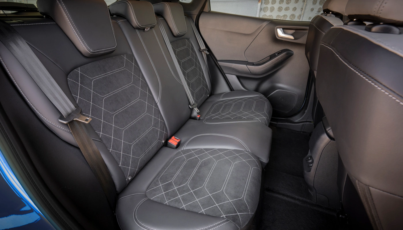 Ford Puma Gen E - Interior Asientos Traseros