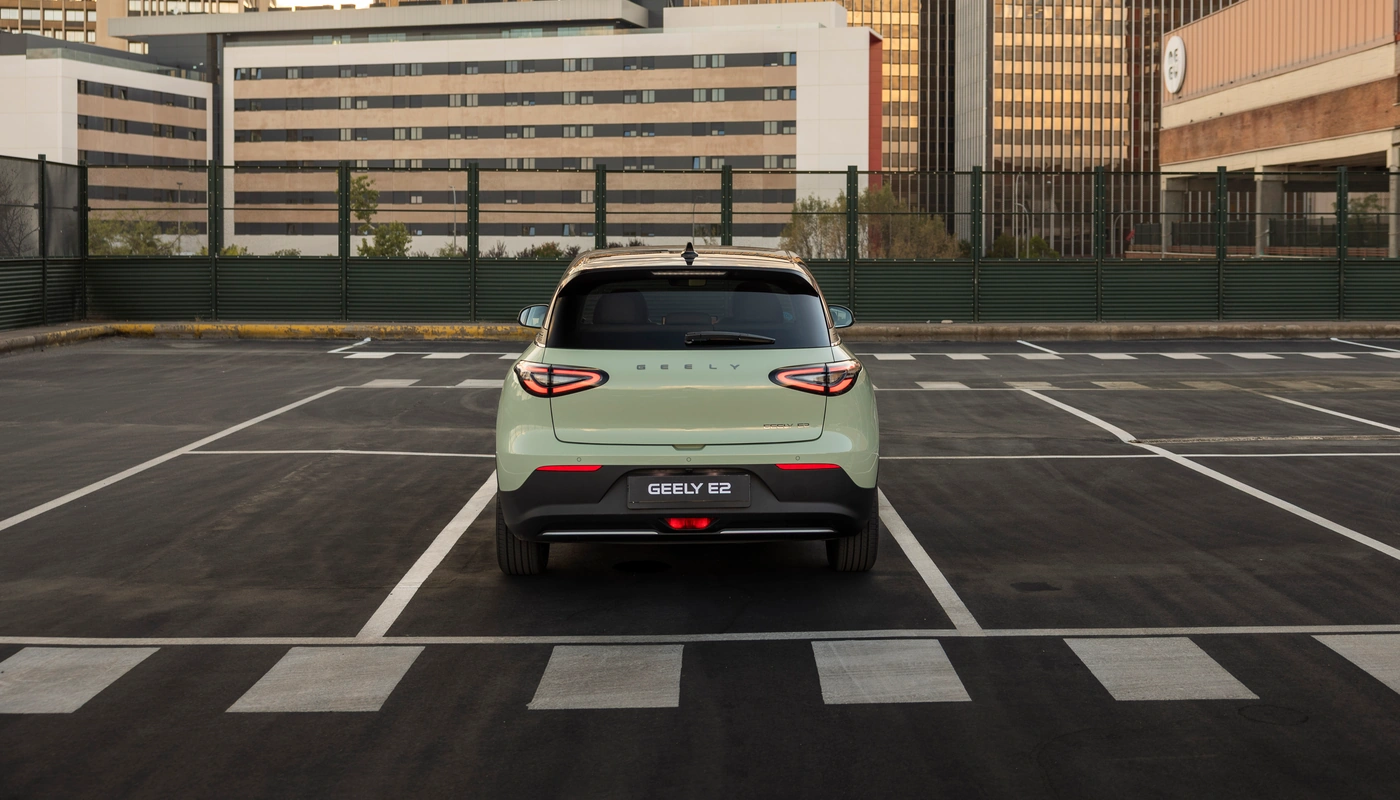 Geely E2 - Contexto Entorno Real Contexto Aparcado Exterior Trasera