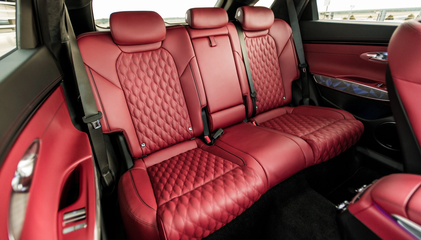 Genesis Gv70 - Interior Asientos Traseros