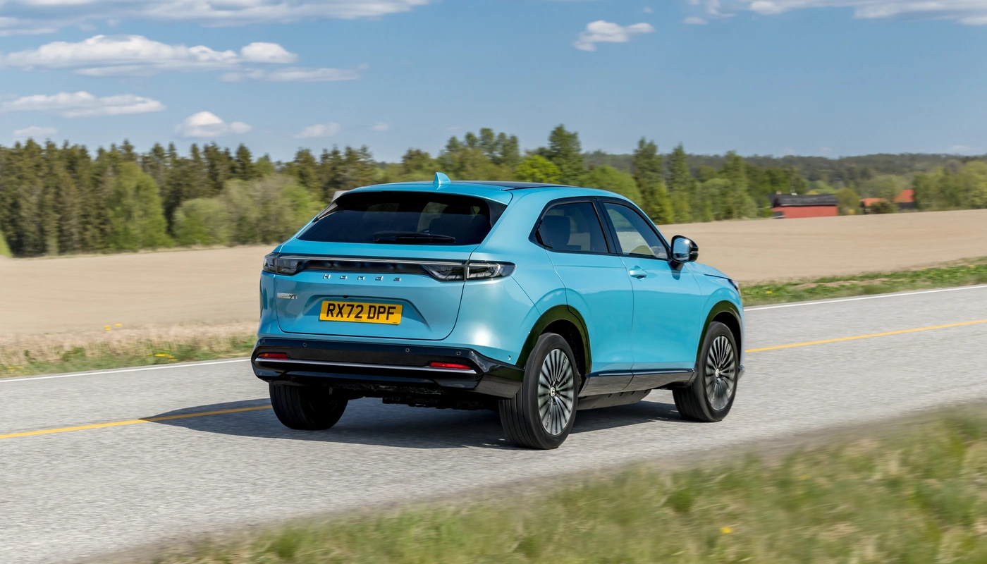 Honda Eny1 - Contexto Entorno Real Contexto Conduciendo Exterior Trasera Izquierda