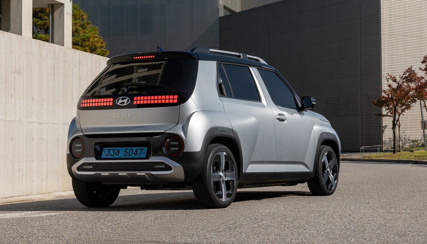 Hyundai Inster - Contexto Entorno Real Contexto Aparcado Exterior Trasera Izquierda