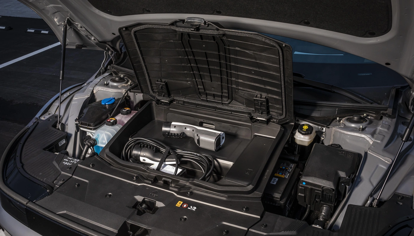 Hyundai Ioniq 5 - Almacenamiento Maletero Delantero