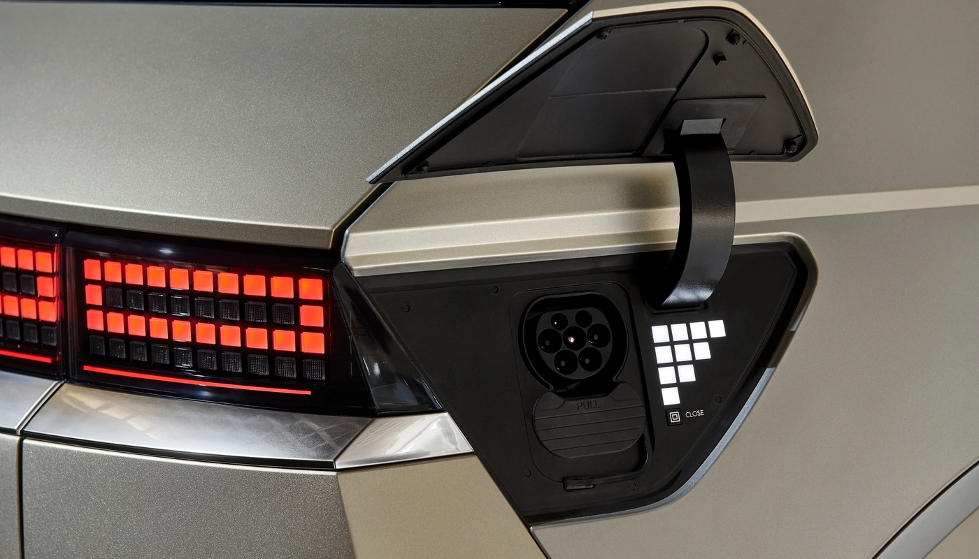 Hyundai Ioniq 5 - Carga Puerto Abierto