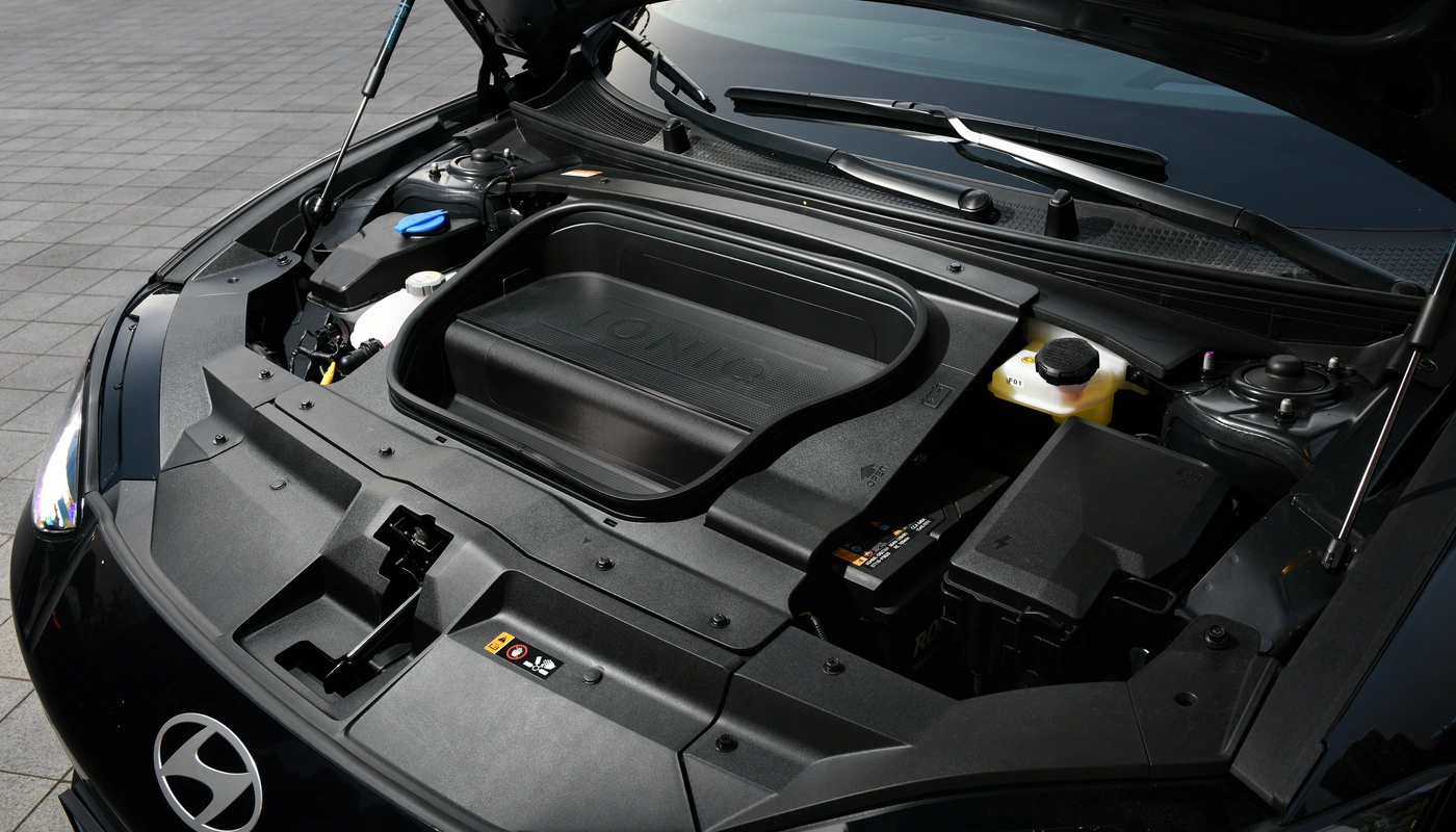 Hyundai Ioniq 6 - Almacenamiento Maletero Delantero