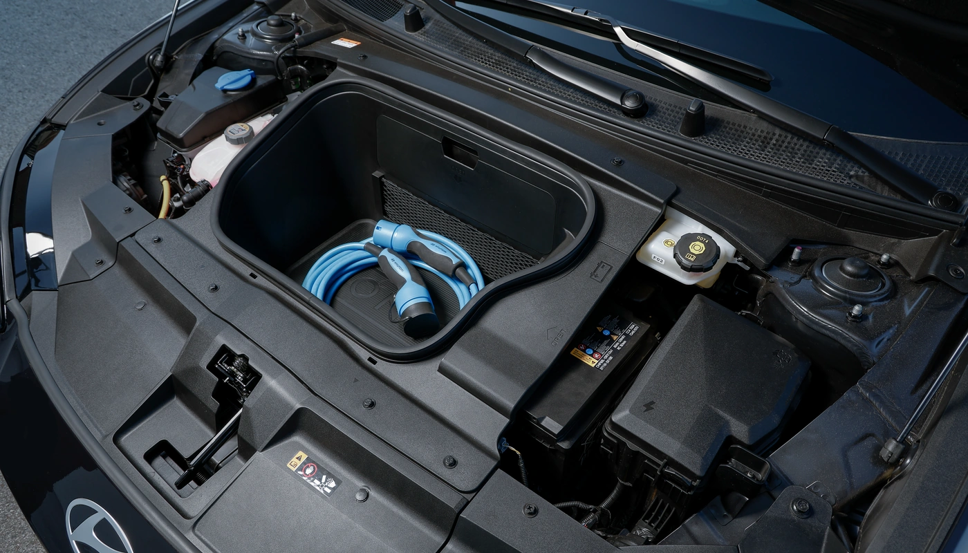 Hyundai Ioniq 6 - Almacenamiento Maletero Delantero