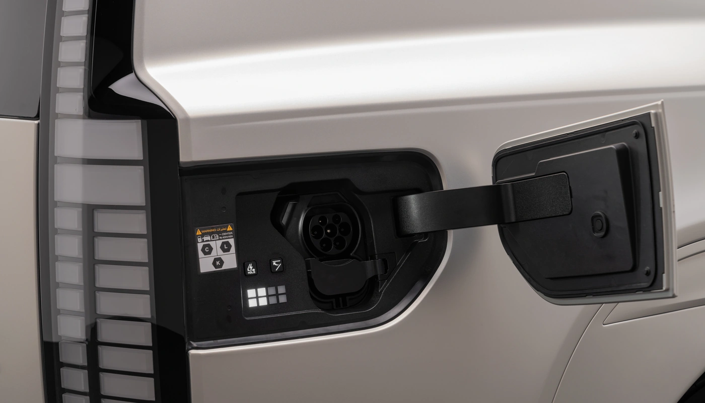 Hyundai Ioniq 9 - Carga Puerto Abierto