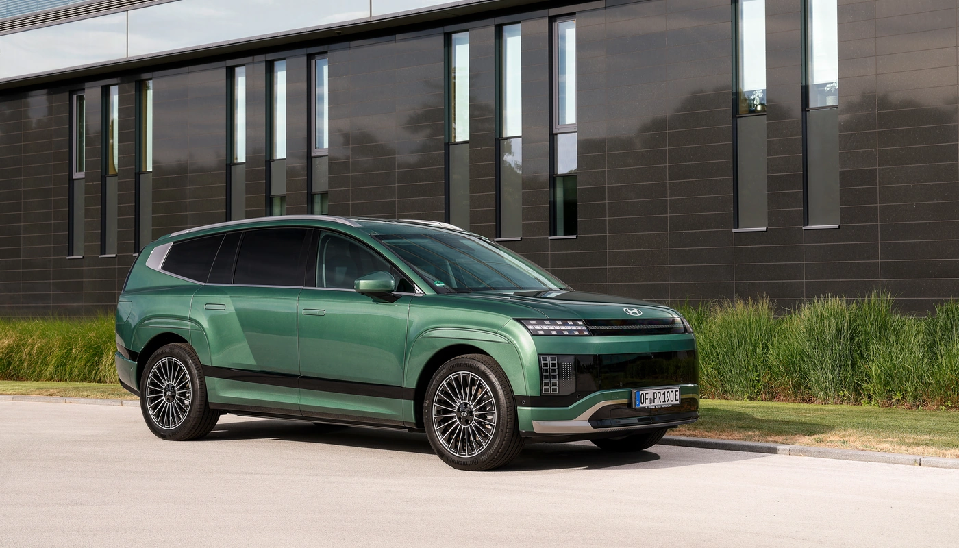 Hyundai Ioniq 9 - Contexto Entorno Real Contexto Aparcado Exterior Lateral Derecha