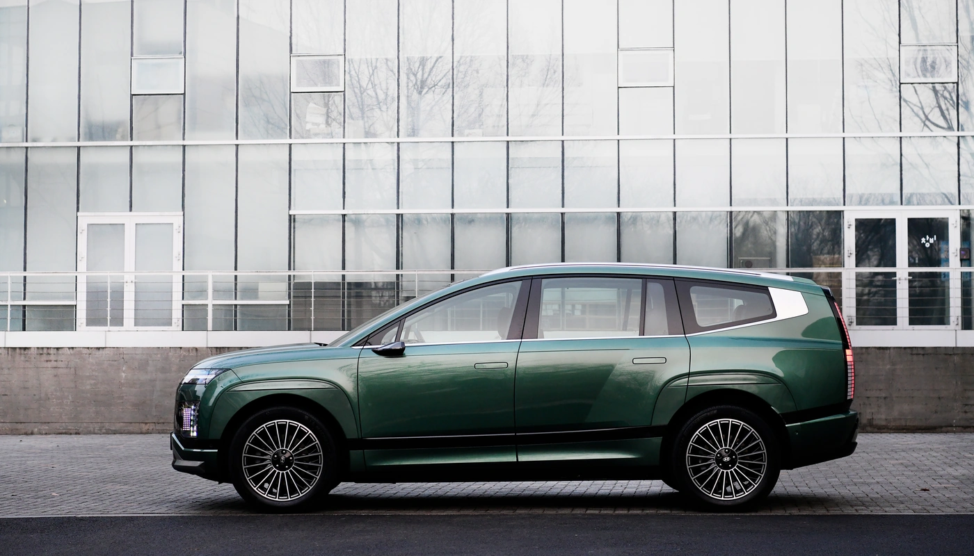 Hyundai Ioniq 9 - Contexto Entorno Real Contexto Aparcado Exterior Lateral Izquierda