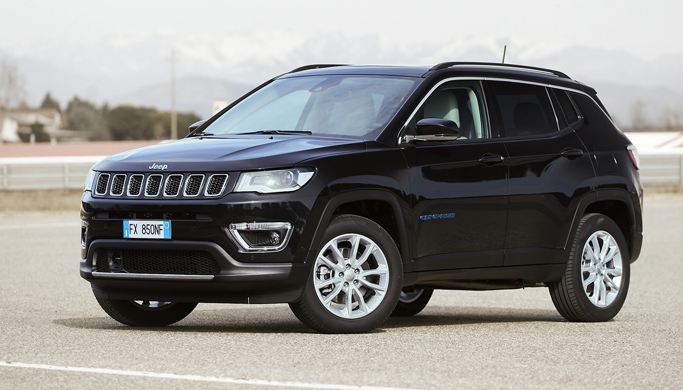 Jeep Compass - Contexto Entorno Real Contexto Aparcado Exterior Frontal Izquierda