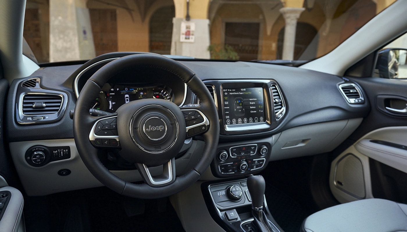 Jeep Compass - Interior Salpicadero Interior Pantalla Central Interior Volante