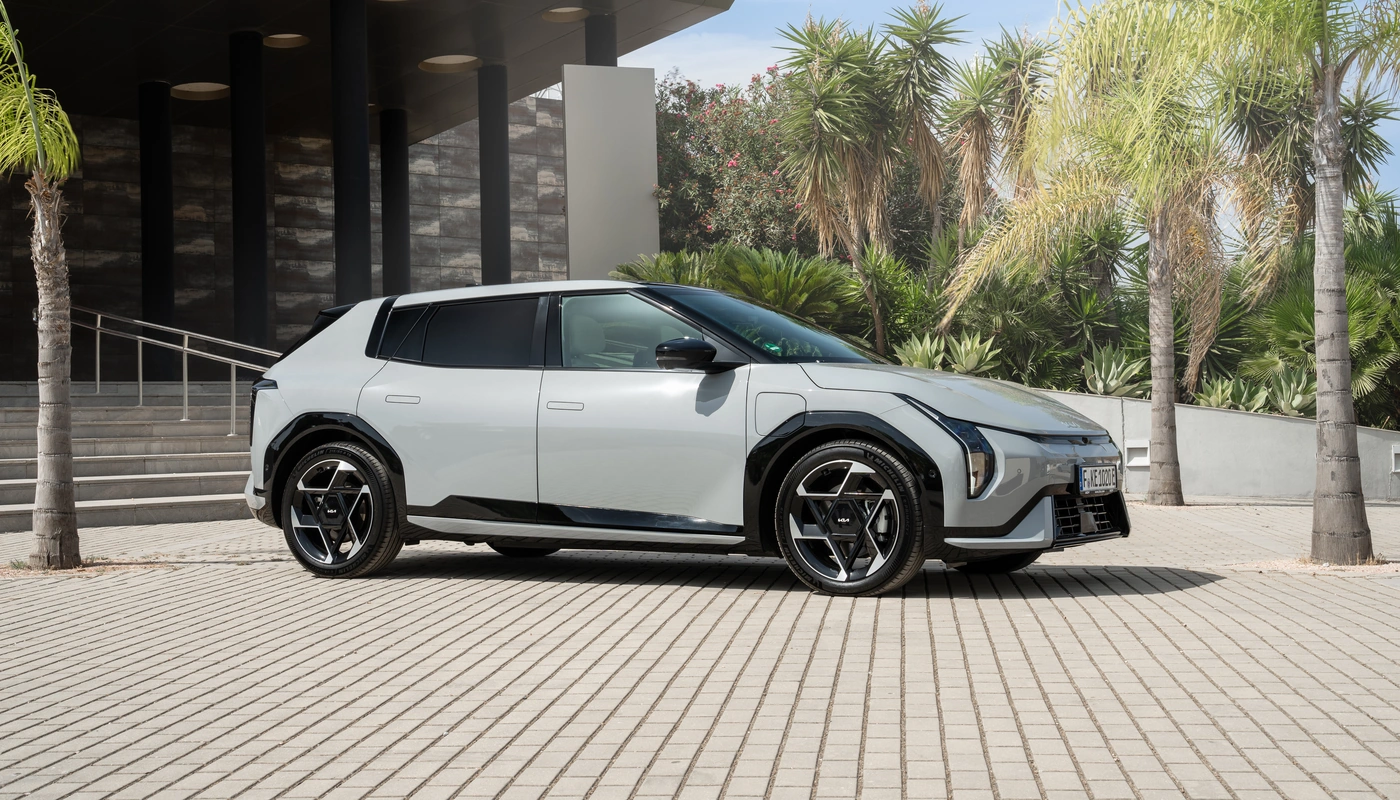 Kia Ev4 - Contexto Entorno Real Contexto Aparcado Exterior Lateral Derecha