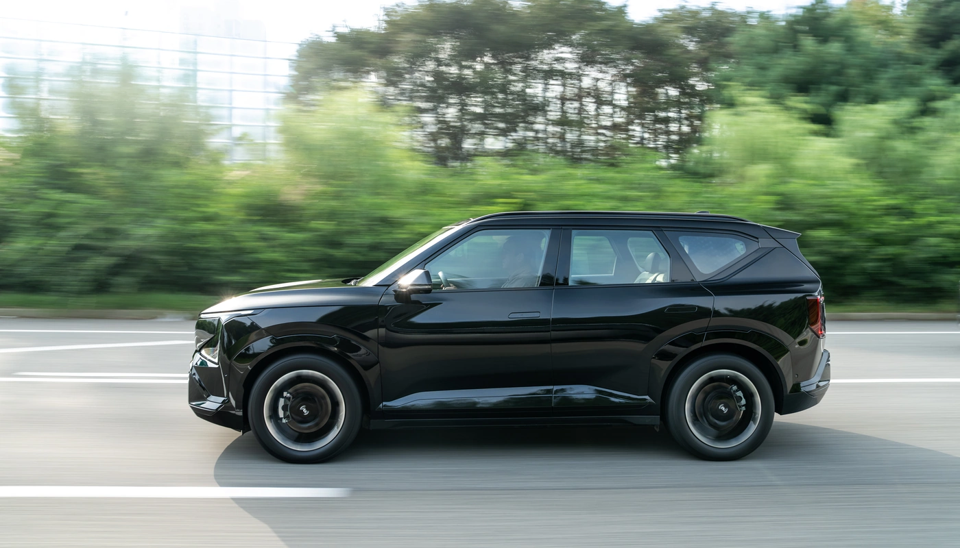 Kia Ev5 - Contexto Entorno Real Contexto Conduciendo Exterior Lateral Izquierda