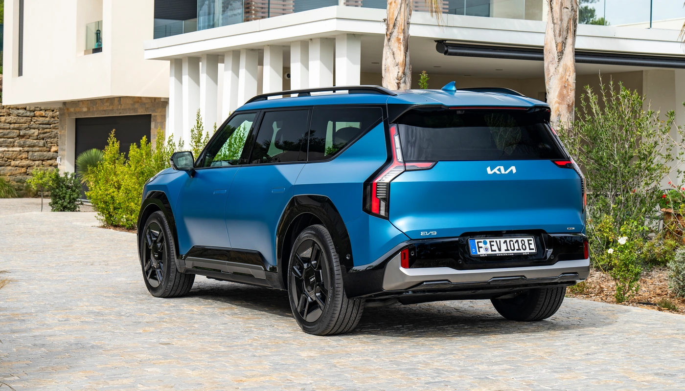 Kia Ev9 - Contexto Entorno Real Contexto Aparcado Exterior Trasera Derecha