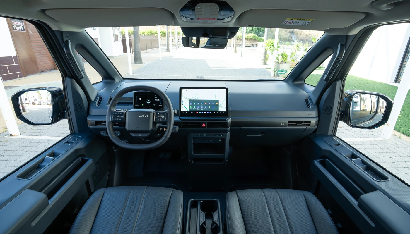 Kia Pv5 Passenger - Interior Salpicadero Interior Pantalla Central Interior Volante