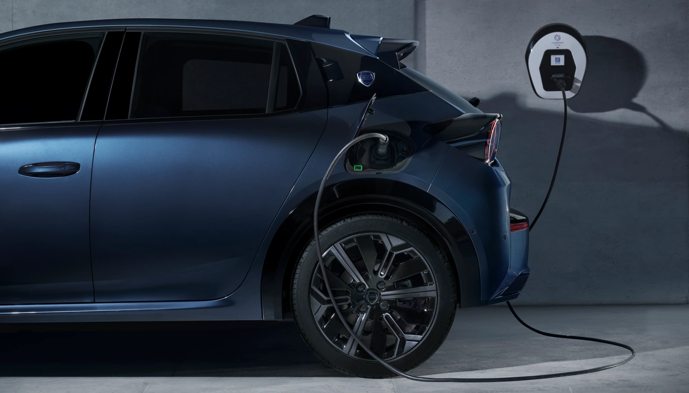 Lancia Ypsilon - Carga Puerto Y Cable Carga Hogar