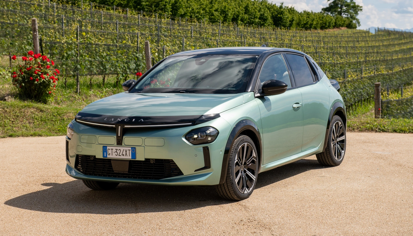 Lancia Ypsilon - Contexto Entorno Real Contexto Aparcado Exterior Frontal Izquierda