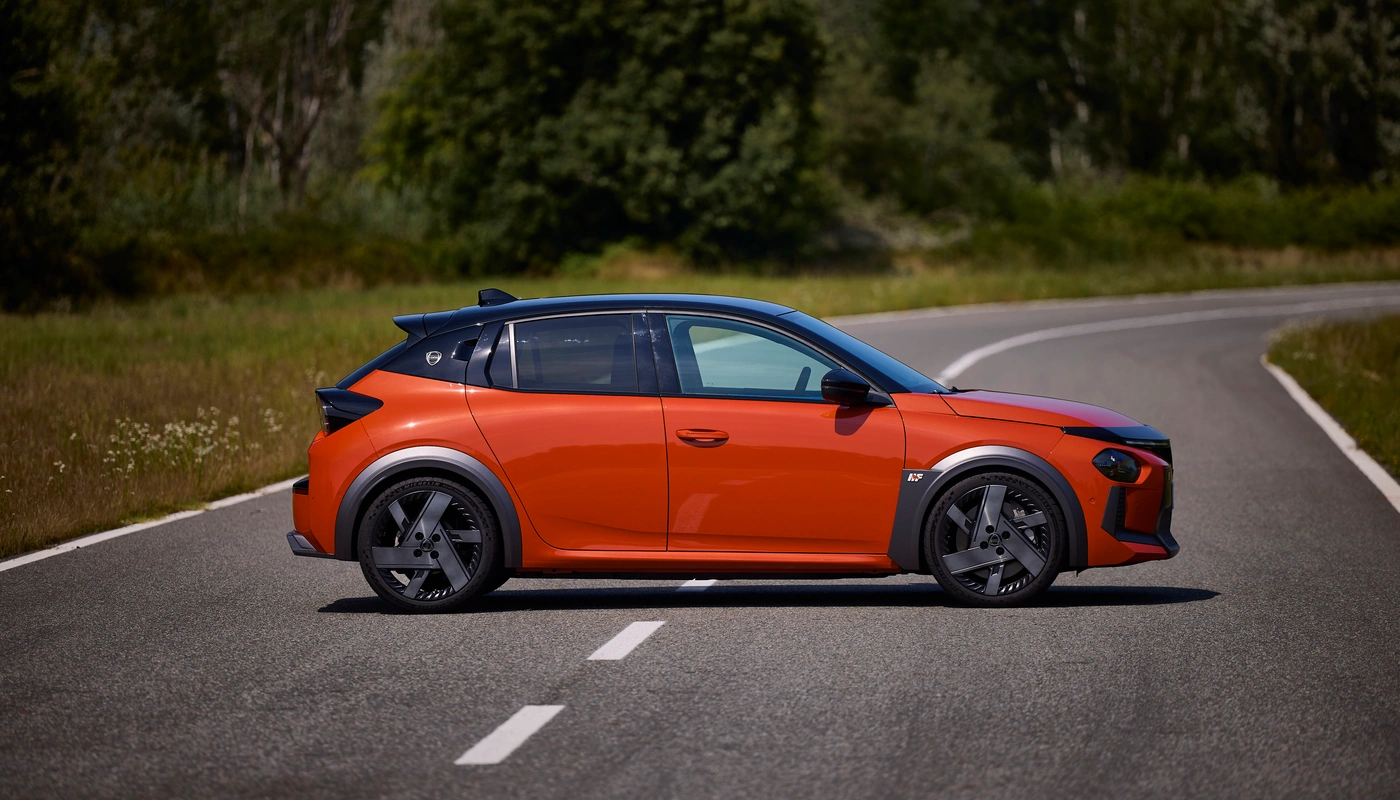 Lancia Ypsilon - Contexto Entorno Real Contexto Aparcado Exterior Lateral Derecha