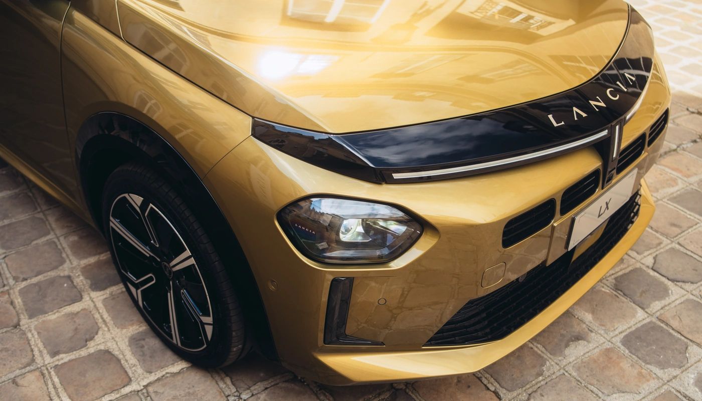 Lancia Ypsilon Lx - Contexto Entorno Real Contexto Aparcado Exterior Detalle