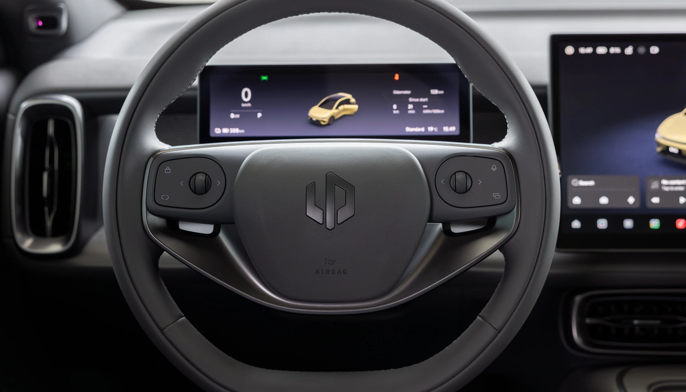 Leapmotor B05 - Interior Volante