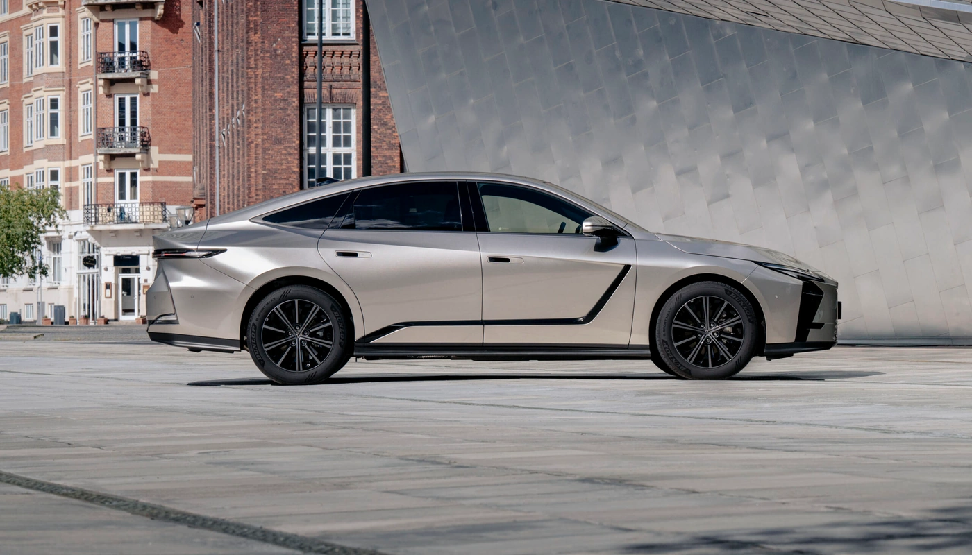 Lexus Es - Contexto Entorno Real Contexto Aparcado Exterior Lateral Derecha