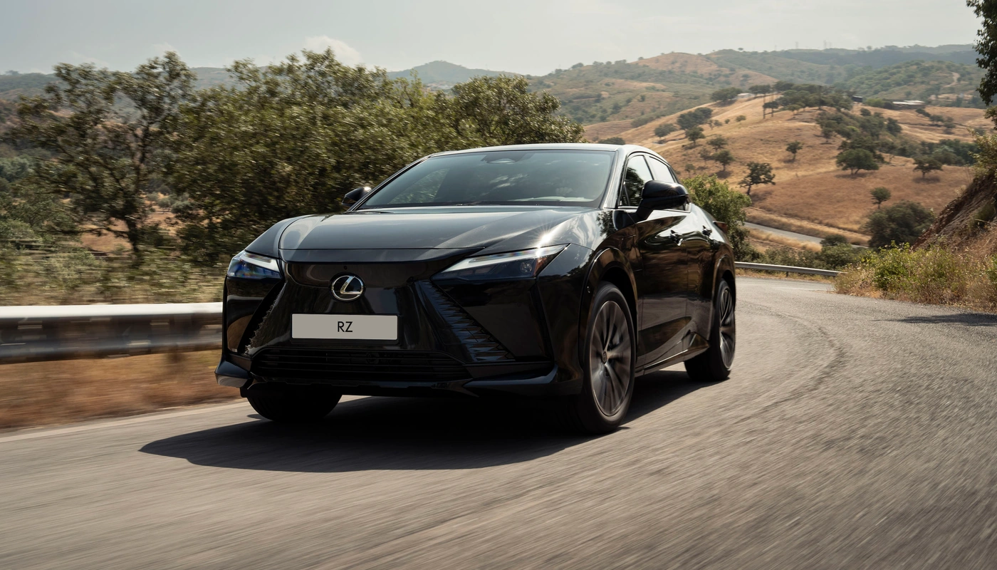 Lexus Rz - Contexto Entorno Real Contexto Conduciendo Exterior Frontal Izquierda