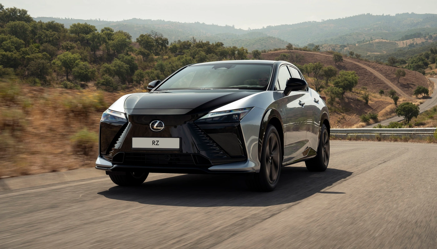 Lexus Rz - Contexto Entorno Real Contexto Conduciendo Exterior Frontal Izquierda