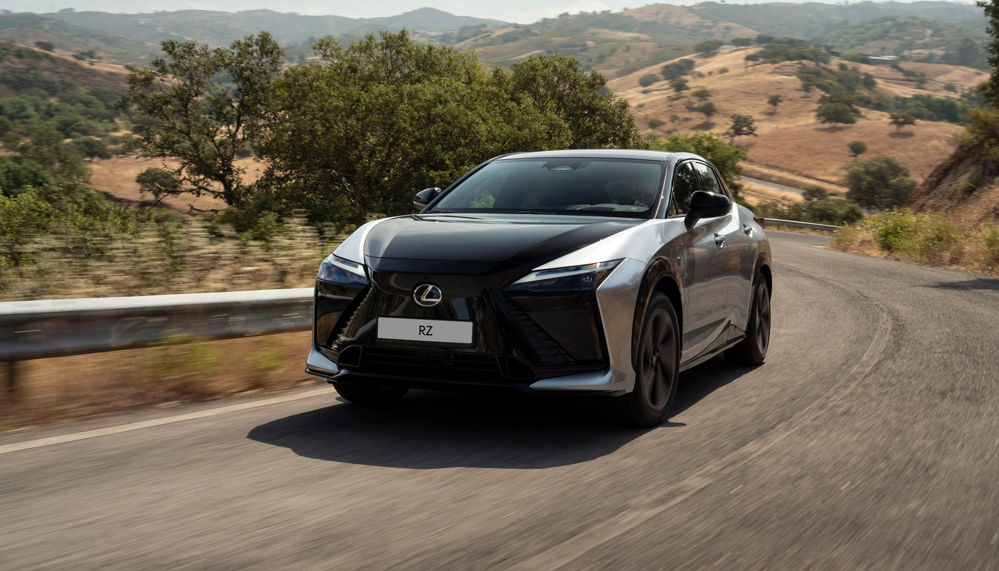 Lexus Rz - Contexto Entorno Real Contexto Conduciendo Exterior Frontal Izquierda