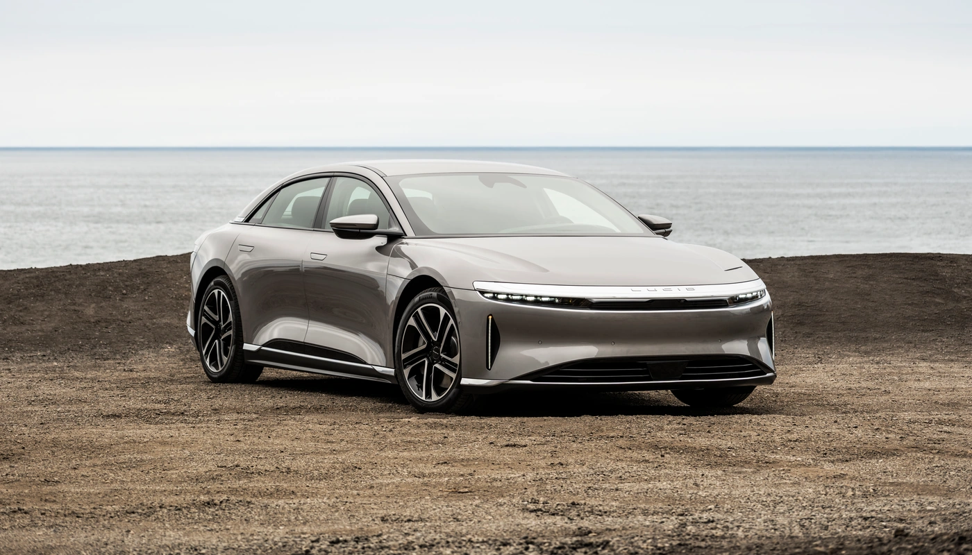Lucid Air - Contexto Entorno Real Contexto Aparcado Exterior Frontal Derecha