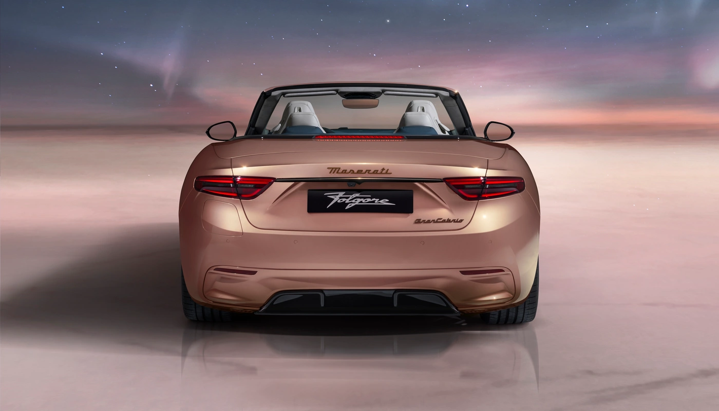 Maserati Grancabrio - Contexto Estudio Contexto Aparcado Exterior Trasera