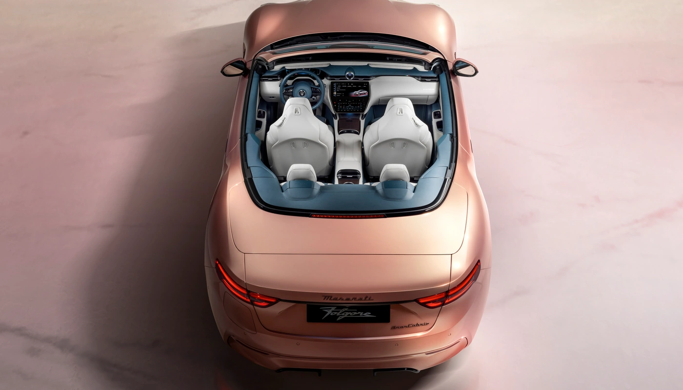 Maserati Grancabrio - Contexto Estudio Contexto Aparcado Exterior Trasera Exterior Superior