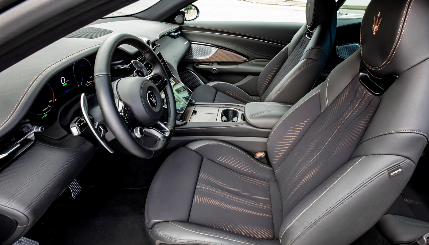 Maserati Granturismo - Interior Asientos Delanteros