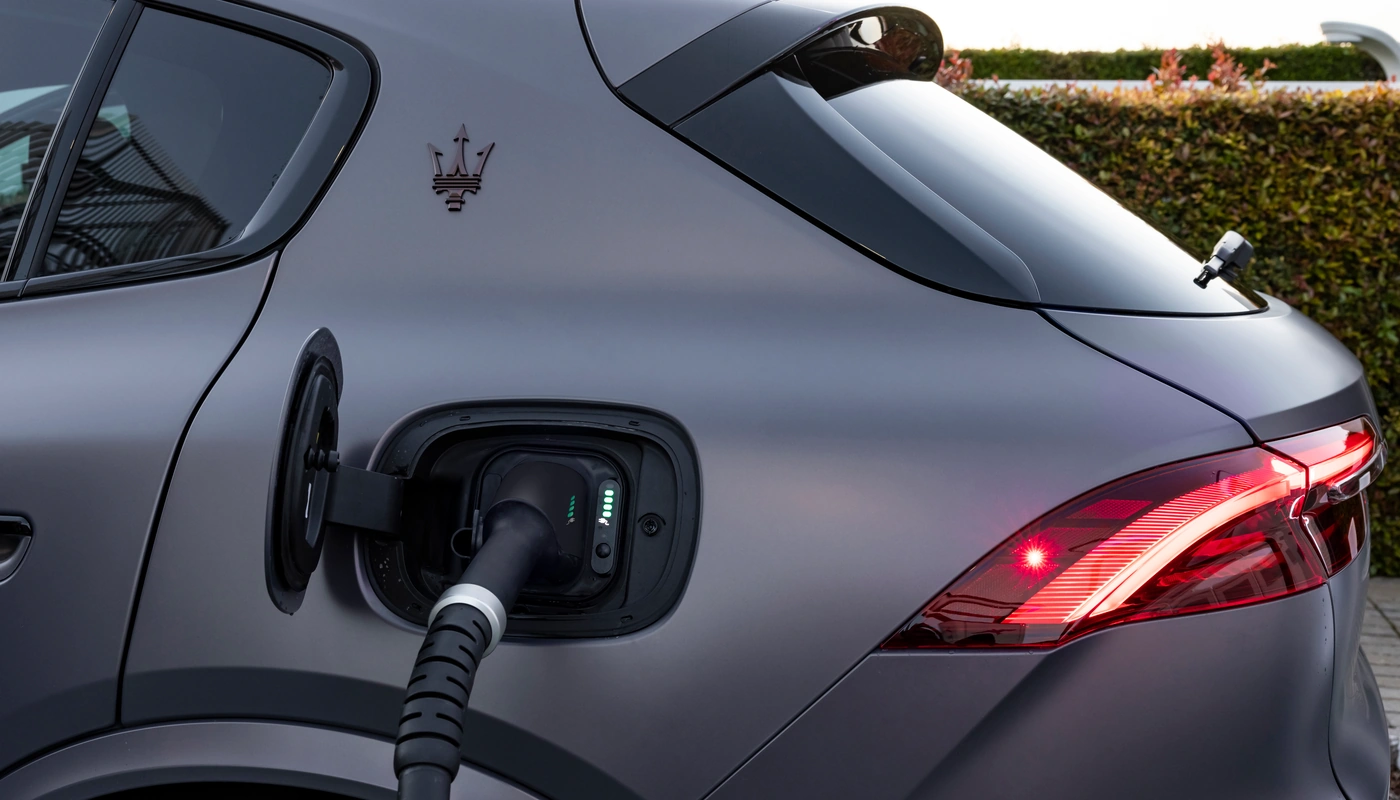 Maserati Grecale - Carga Puerto Y Cable