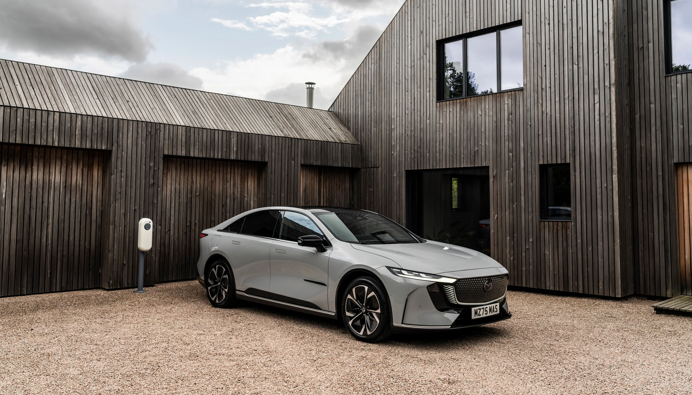 Mazda 6e - Contexto Entorno Real Contexto Aparcado Exterior Frontal Derecha