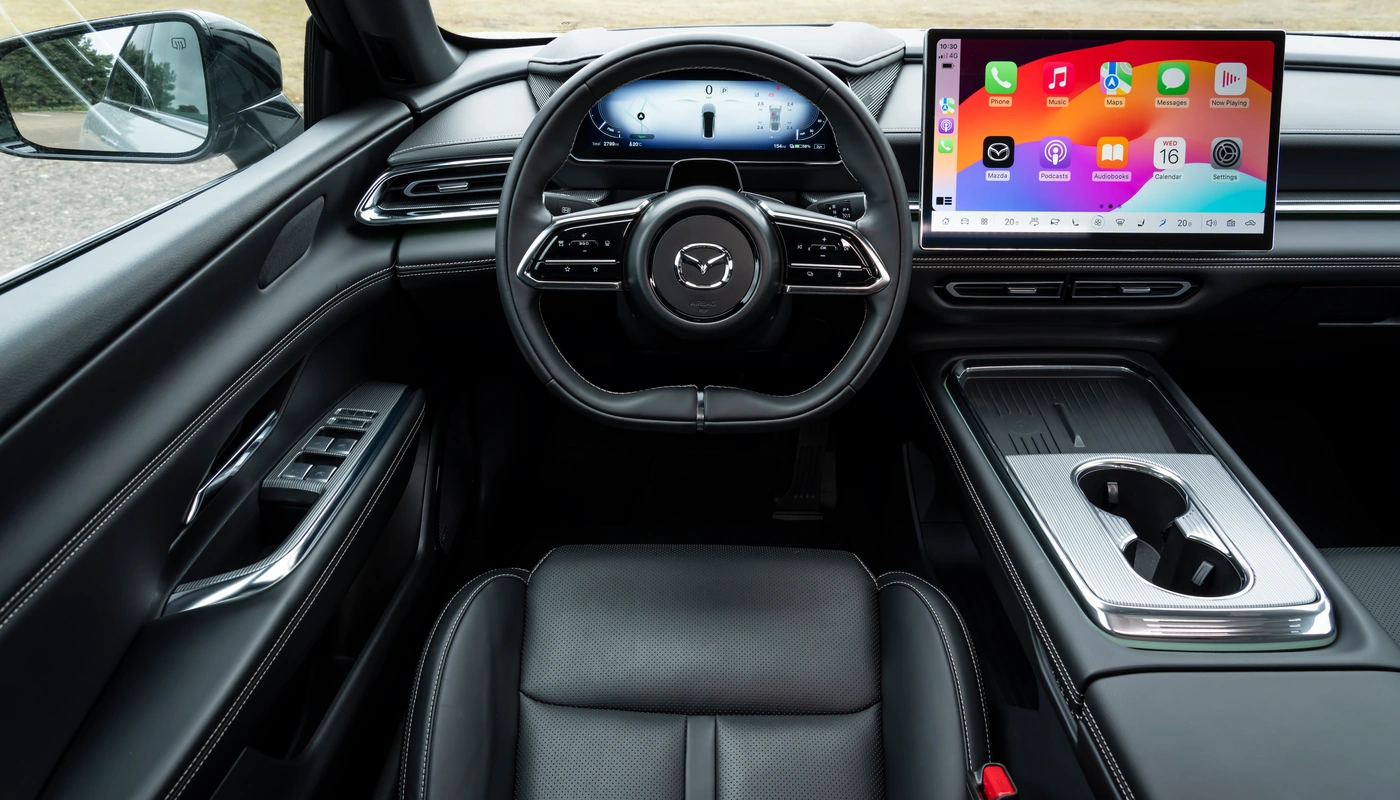 Mazda 6e - Interior Salpicadero Interior Pantalla Central Interior Volante