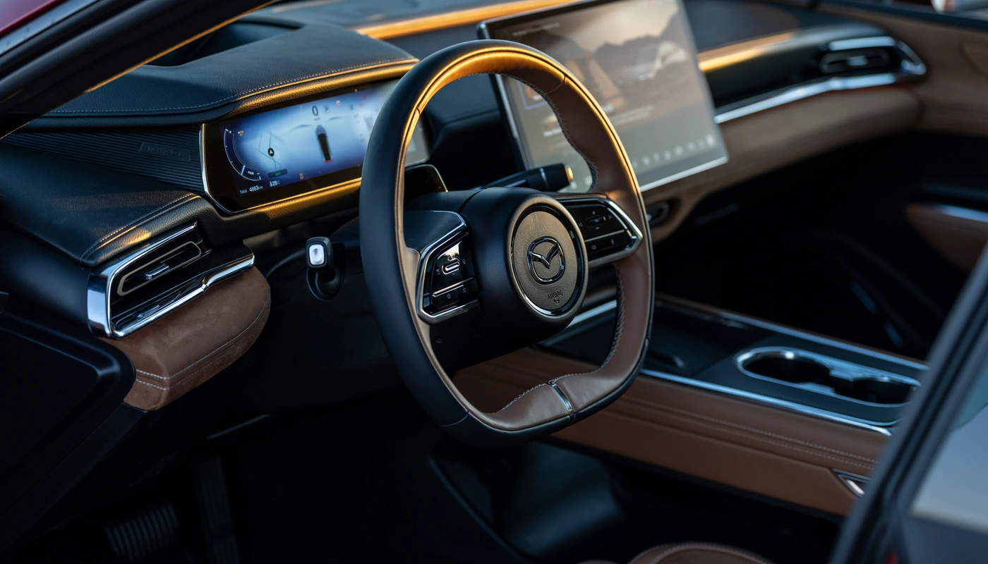 Mazda 6e - Interior Volante