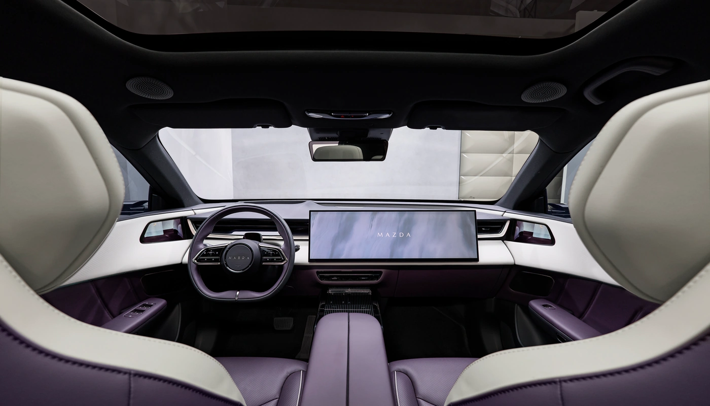 Mazda Cx 6e - Interior Detalle