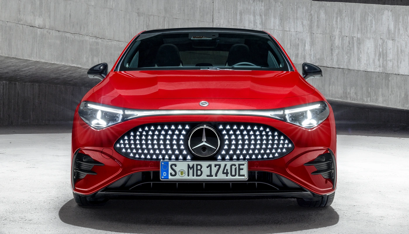 Mercedes Benz Cla - Contexto Entorno Real Contexto Aparcado Exterior Frontal