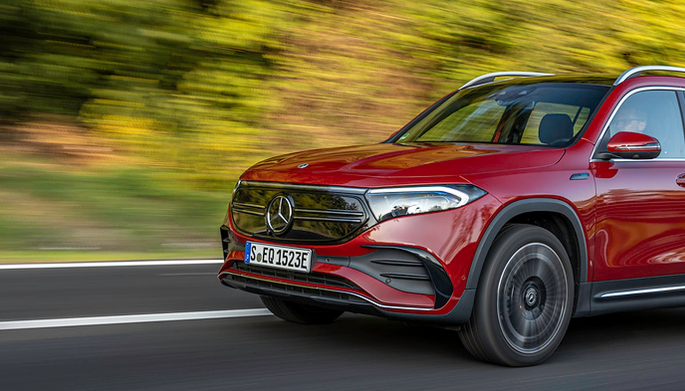 Mercedes Benz Eqb - Contexto Entorno Real Contexto Conduciendo Exterior Frontal Izquierda Exterior Detalle