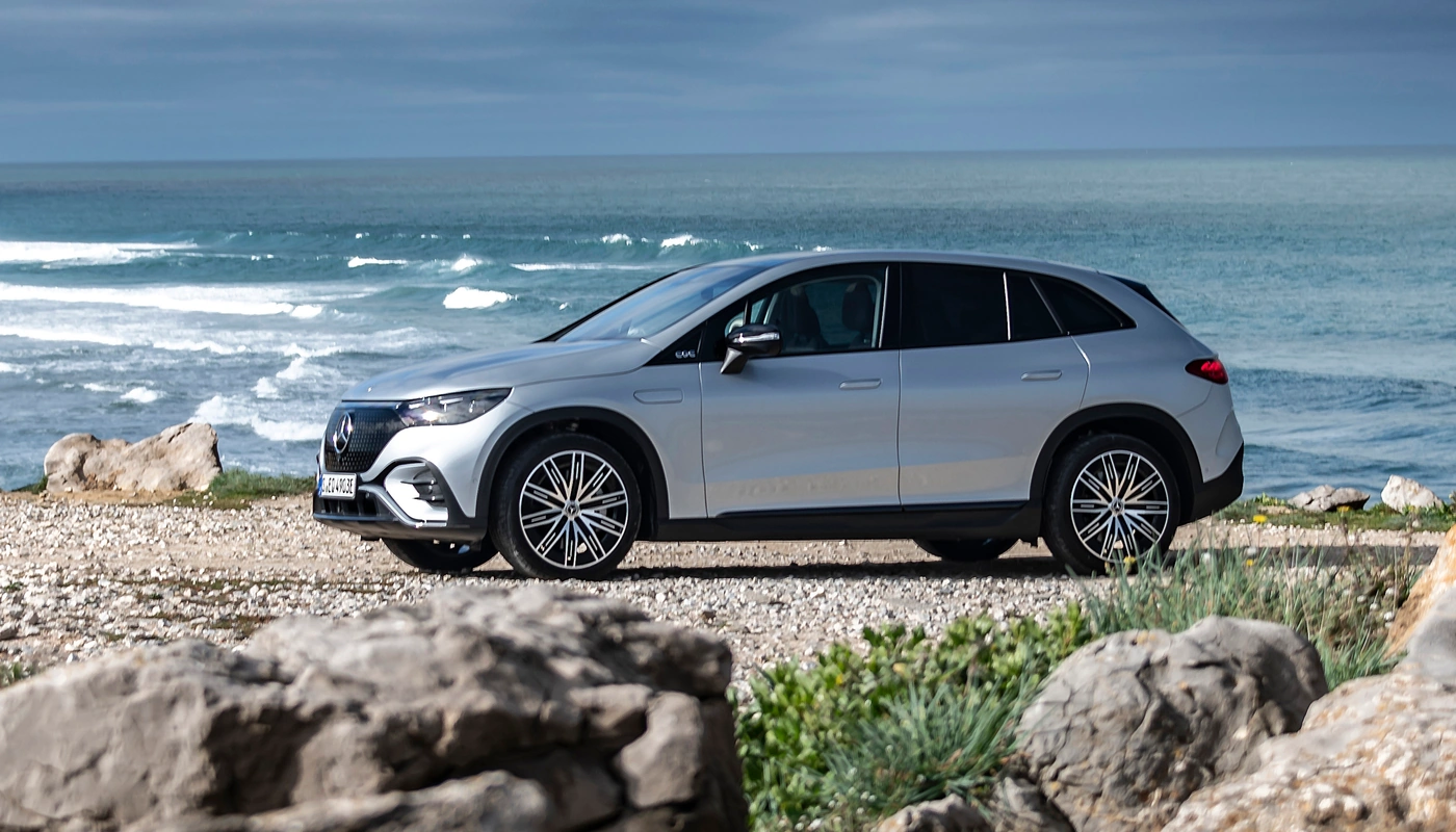 Mercedes Benz Eqe Suv - Contexto Entorno Real Contexto Aparcado Exterior Lateral Izquierda