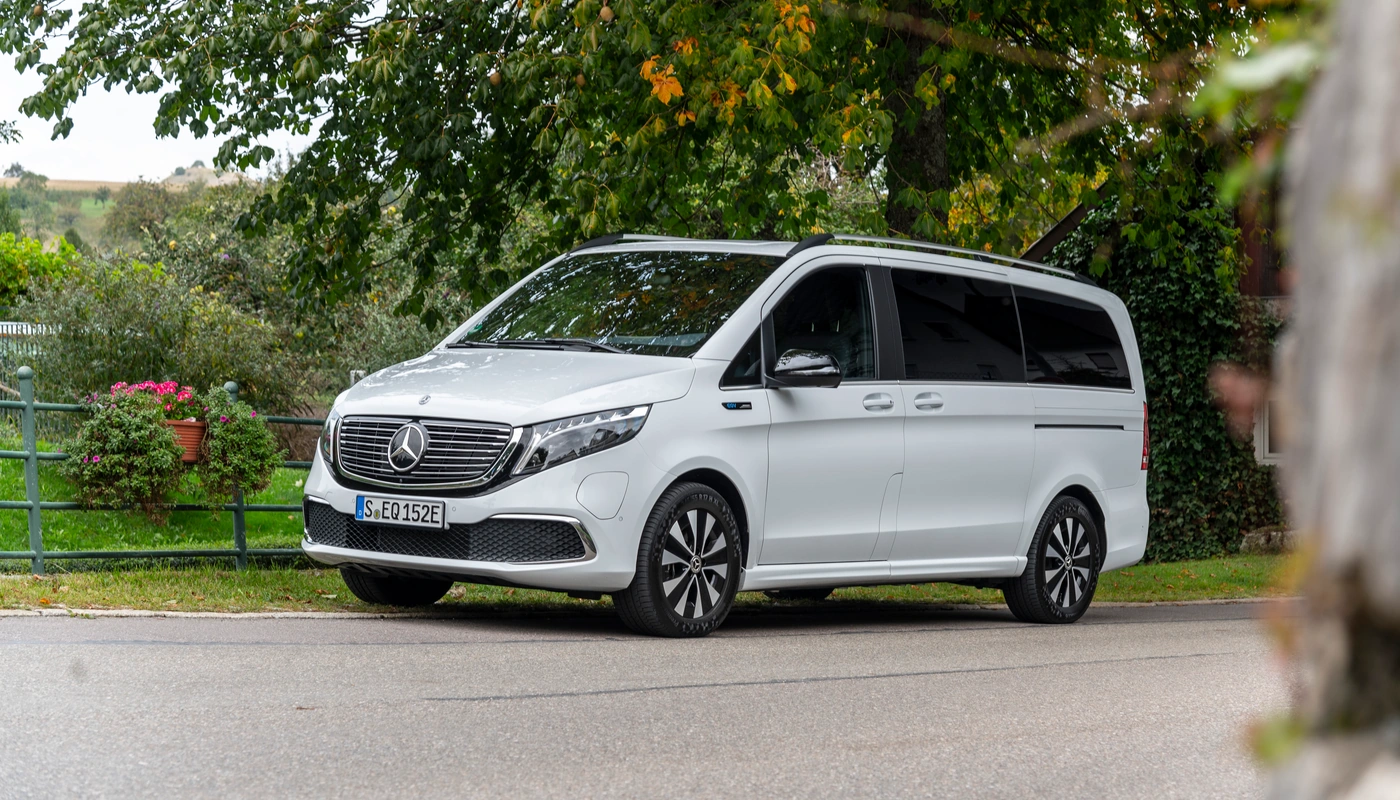 Mercedes Benz Eqv - Contexto Entorno Real Contexto Aparcado Exterior Lateral Izquierda